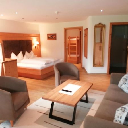 Tirol Appartement Haus Zillertal 齐勒河谷采尔 外观 照片