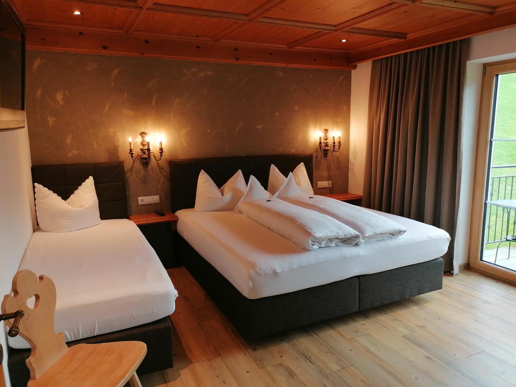 Tirol Appartement Haus Zillertal 齐勒河谷采尔 外观 照片