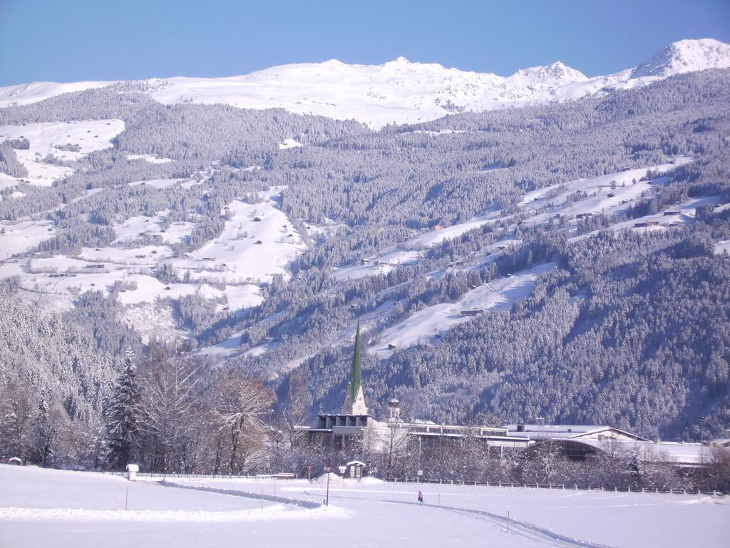Tirol Appartement Haus Zillertal 齐勒河谷采尔 外观 照片