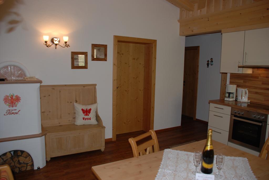 Tirol Appartement Haus Zillertal 齐勒河谷采尔 外观 照片
