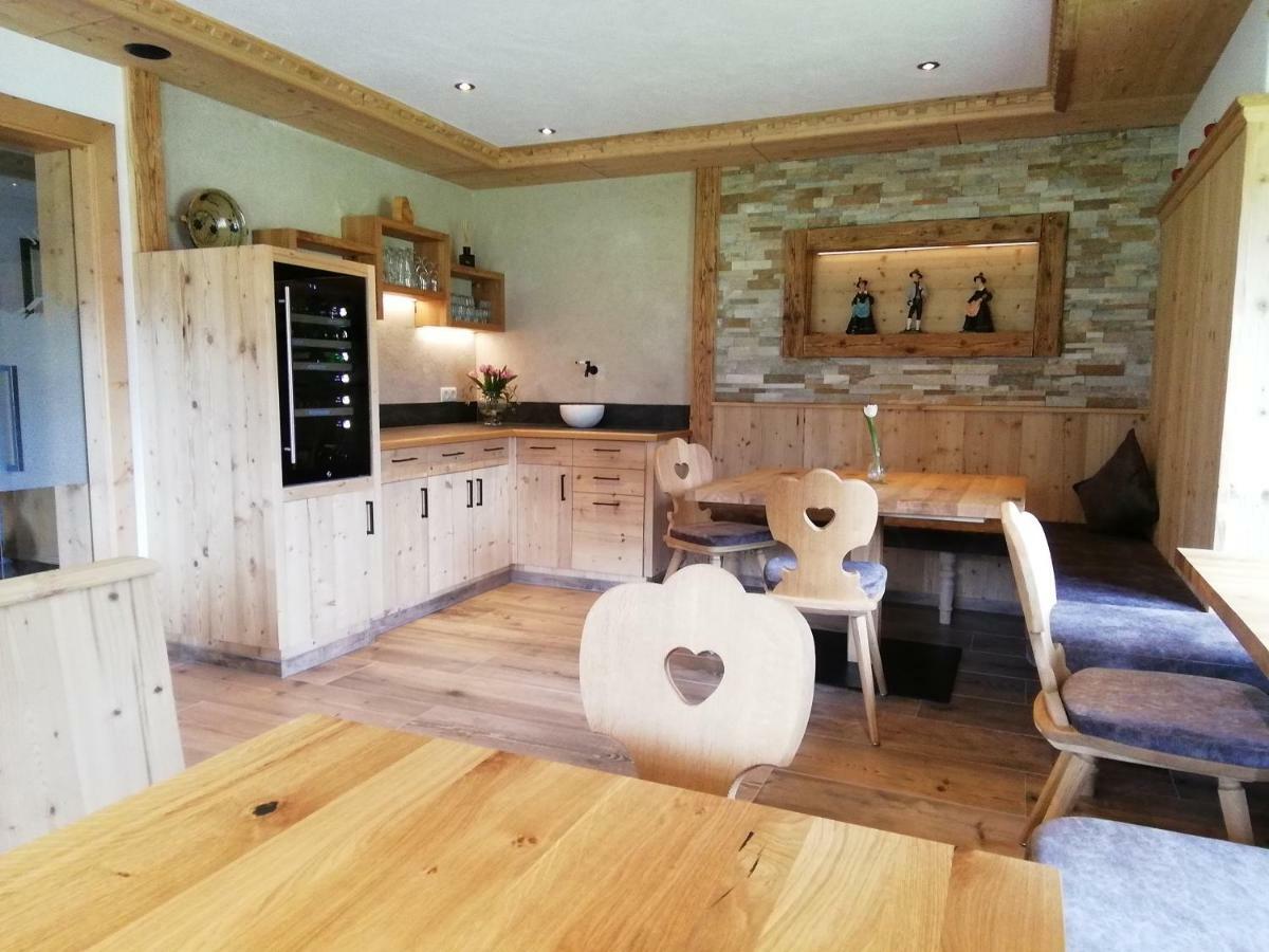 Tirol Appartement Haus Zillertal 齐勒河谷采尔 外观 照片